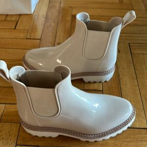 Dolce Vita White Rain Boots - Size 8